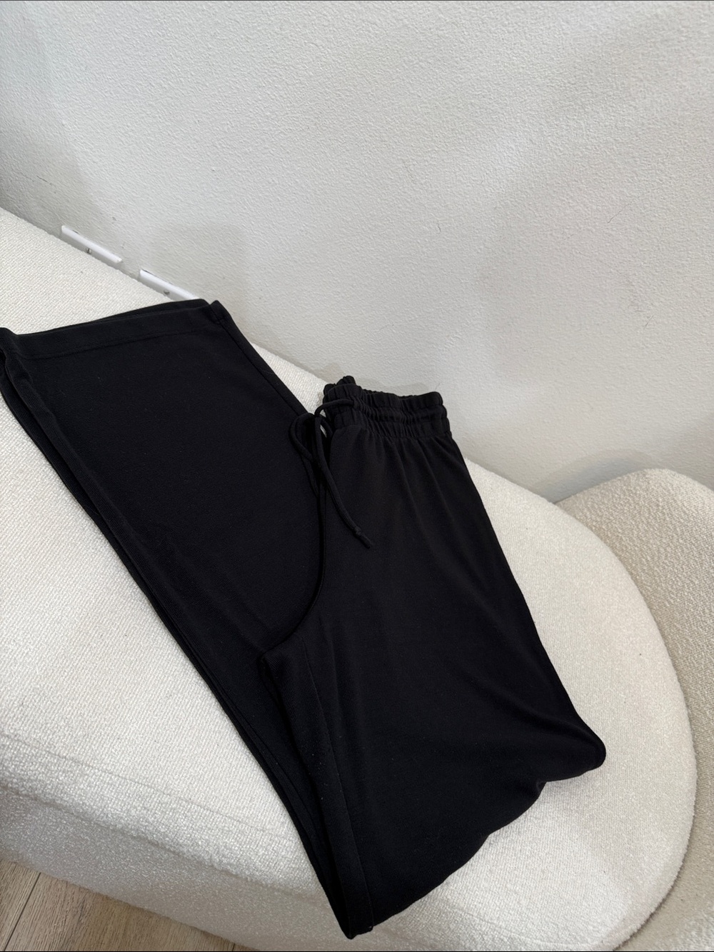 Aritzia Black Wide-Leg Lounge Pants - Picture 2 of 2